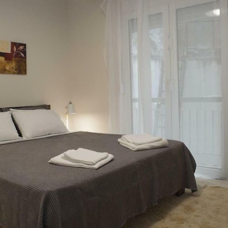 Modern Apartment, Excellent And Vibrant Location!! Athen Exterior foto