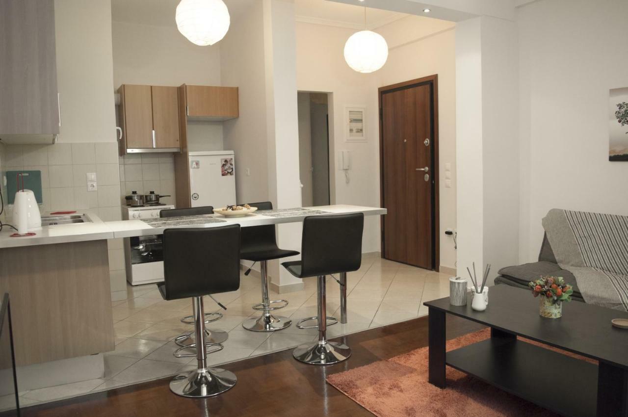 Modern Apartment, Excellent And Vibrant Location!! Athen Exterior foto